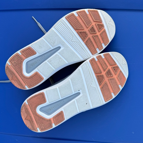 Vionic Delmar Remy.  Light grey. - Picture 12 of 12